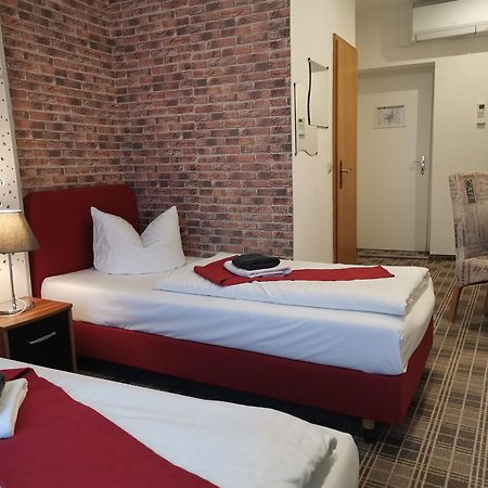 Boulevardhotel Saengerstadt - Alle Zimmer Klimatisiert Финстервалде Екстериор снимка