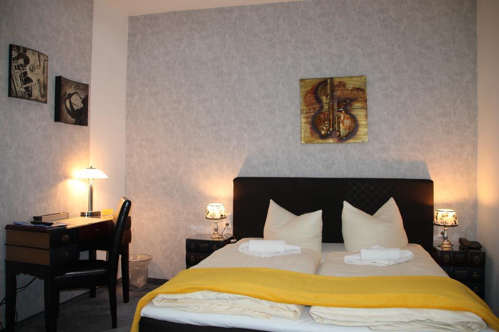 Boulevardhotel Saengerstadt - Alle Zimmer Klimatisiert Финстервалде Екстериор снимка